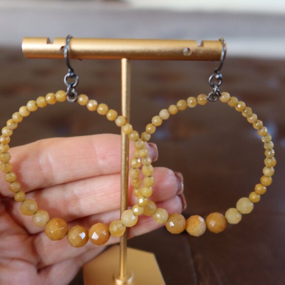 Chan Luu faceted Yellow Jade (70+) front facing hoops earrings 2" long drops - Picture 2 of 14
